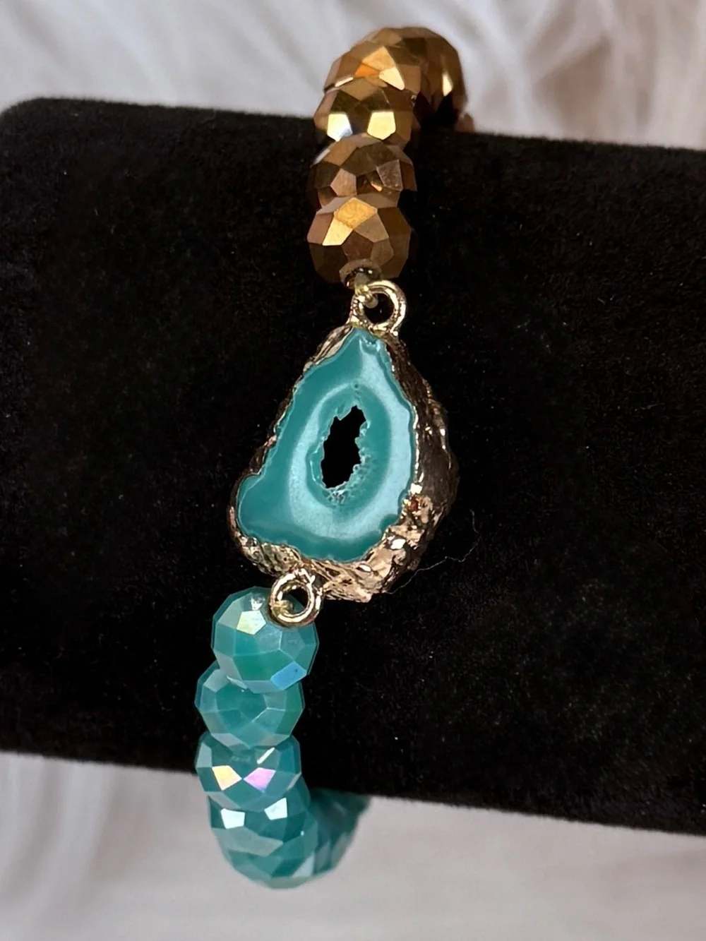 Goldtone Turquoise Blue Green Colored Brown reflective Beaded Stretch Bracelet